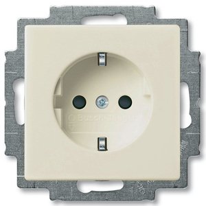Фото ABB Basic55 2CKA002013A5279 Розетка с заземляющим контактом (16 А, шторки, под рамку, скрытая установка, слоновая кость)