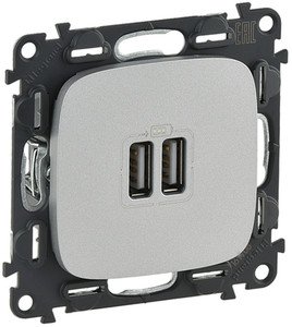 Фото Legrand Valena Allure 754997 Розетка USB (2xUSB, под рамку, скрытая установка, алюминий)