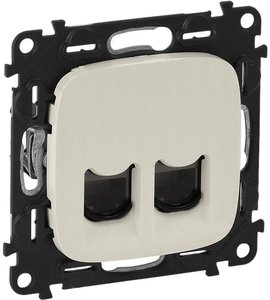 Фото Legrand Valena Allure 753843 Розетка компьютерная двойная (2xRJ45, cat.6, под рамку, скрытая установка, слоновая кость)