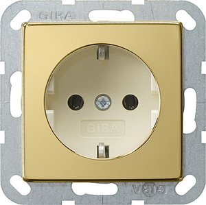 Фото Gira System55 0466614 Розетка с заземляющим контактом (16 А, под рамку, скрытая установка, латунь-кремовый)