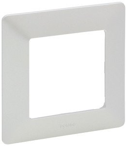 Фото Legrand Valena Life 754007 Рамка 1-постовая (универсальная, белая)