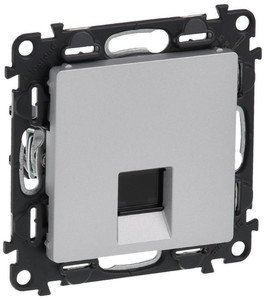 Фото Legrand Valena Life 753642 Розетка компьютерная (RJ45, cat.6, под рамку, скрытая установка, алюминий)