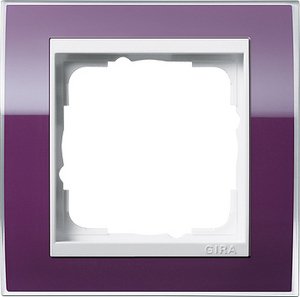 Фото Gira Event Clear 0211753 Рамка 1-постовая (фиолетовый/белый глянцевый)