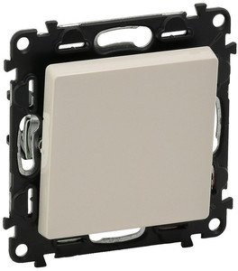Фото Legrand Valena Life 752501 Выключатель одноклавишный (10 А, под рамку, с/у, слоновая кость)