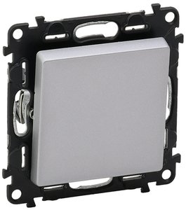 Фото Legrand Valena Life 752611 Выключатель однокнопочный (6 А, под рамку, с/у, алюминий)