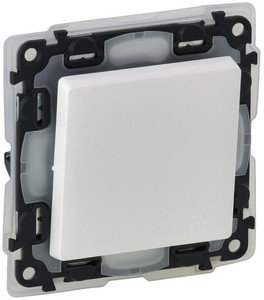 Фото Legrand Valena Life 752171 Выключатель однокнопочный (6 А, IP44, под рамку, с/у, белый)