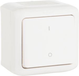 Фото Legrand Quteo 782309 Выключатель одноклавишный двухполюсный (10 А, с возм. подсветки, в сборе, открытая установка, IP44, белый)