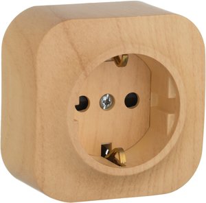 Фото Legrand Quteo 782280 Розетка с заземляющим контактом и шторками (16 А, в сборе, открытая установка, дерево)