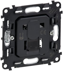 Фото Legrand In'Matic 753070 Розетка компьютерная (RJ45, cat.5e, UTP, механизм, скрытая установка)