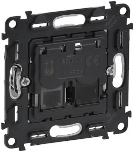 Фото Legrand In'Matic 753032 Розетка комбинированная (RJ45+RJ11, cat.6, UTP, механизм, скрытая установка)
