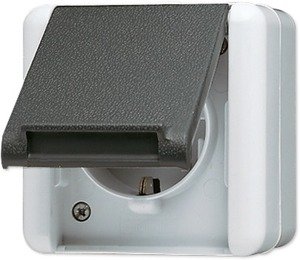 Фото Jung WG800 820W Розетка с заземляющим контактом (16 А, IP44, в сборе, крышка, открытая установка, серая)