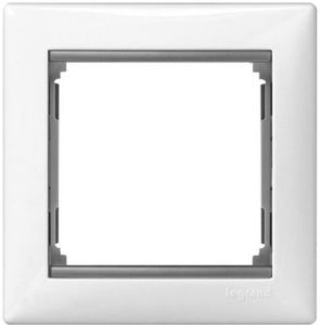 Фото Legrand Valena 774491 Рамка 1-постовая (универсальная, белая/серая)