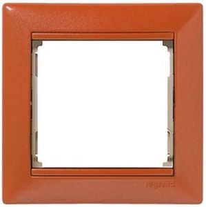 Фото Legrand Valena 770011 Рамка 1-постовая (универсальная, терра)
