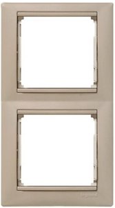 Фото Legrand Valena 770026 Рамка 2-постовая (вертикальная, кантри)
