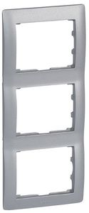 Фото Legrand Galea Life 771307 Рамка 3-постовая (вертикальная, soft aluminium)