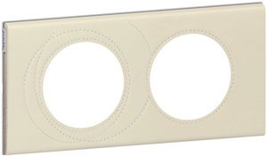Фото Legrand Celiane 069432 Рамка 2-постовая (кожа макиато)