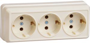 Фото IEK ERO31-K33-16-DC РС23-3-ОК Розетка 3местн. с з/к 16А откр.уст. ОКТАВА (кремовый)
