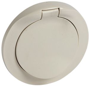 Фото Legrand Celiane 067827 Крышка розетки (2P+E, IP44, крышка, слоновая кость)
