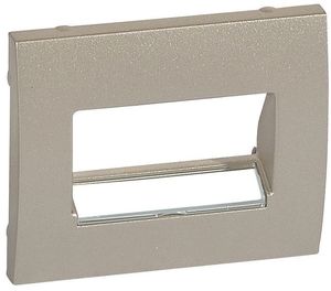 Фото Legrand Galea Life 771475 Крышка розетки компьютерной (2хRJ45/RJ11, titanium)