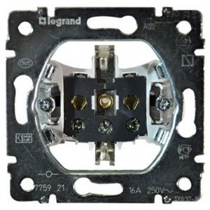 Фото Legrand Galea Life 775921 Розетка с заземляющим контактом (16 А, механизм, винт. клеммы, скрытая установка)