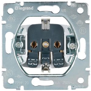 Фото Legrand Galea Life 775920 Розетка с заземляющим контактом (16 А, механизм, автом. клеммы, скрытая установка)
