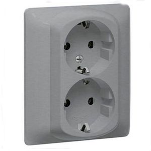 Фото Legrand Galea Life 771330 Розетка двойная с заземляющим контактом (16 А, в сборе, скрытая установка, aluminium)