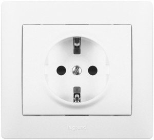 Фото Legrand Galea Life 771039 Розетка с заземляющим контактом (16 А, в сборе, скрытая установка, white)