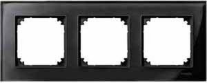 Фото Schneider Electric Merten M-Elegance MTN404303 Рамка 3-постовая (универсальная, оникс)
