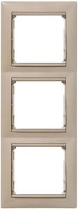 Фото Legrand Valena 770027 Рамка 3-постовая (вертикальная, кантри)