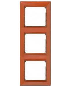 Фото Legrand Valena 770017 Рамка 3-постовая (вертикальная, терра)