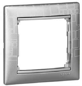 Фото Legrand Valena 694356 Рамка 1-постовая (горизонтальная, алюминий модерн)