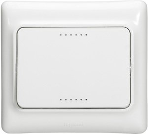Фото Legrand Kaptika 782100 Выключатель одноклавишный (10 А, в сборе, скрытая установка, белый)