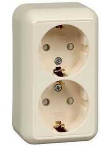 Фото Schneider Electric Прима RA16-214I-SI Розетка двойная с заземляющим контактом (16 А, IP20, в сборе, открытая установка, шторки, слоновая кость)