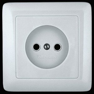 Фото Schneider Electric Хит RS10-132-B Розетка одинарная (10 А, IP20, в сборе, скрытая установка, белая)