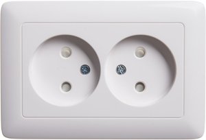 Фото Schneider Electric Хит RS16-230-B Розетка двойная (16 А, IP20, в сборе, скрытая установка, шторки, белая)