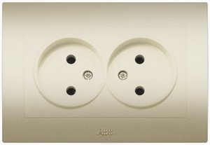 Фото ABB Cosmo 632-011400-908 Розетка двойная (16 А, в сборе, с/у, без з/к, титан)