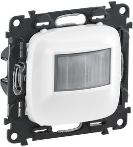 Фото Legrand Valena Allure 752770 Датчик движения без нейтрали (250 Вт, 180°, под рамку, скрытая установка, белый)