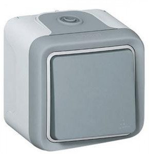 Фото Legrand Plexo 069720 Выключатель однокнопочный (10 А, IP55, в сборе, открытая установка, белый)