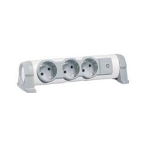 Фото Legrand 694624 "Комфорт" Сетевой фильтр 3-местный без шнура (с/з, 16 А, 3500 Вт, фиксируемый поворотный блок)