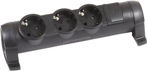 Фото Legrand 694603 "Комфорт" Сетевой фильтр 3-местный без шнура (с/з, 16 А, 3500 Вт, поворотный блок, черный)
