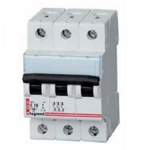Фото Legrand LR 604833 Автоматический выключатель трехполюсный 10А (6 кА, C)