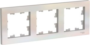 Фото Schneider Electric AtlasDesign ATN000403 Рамка 3-постовая (жемчуг)