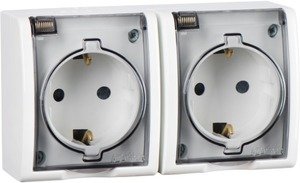 Фото Simon 15 Aqua 1594433-030 Розетка двойная (16 А, з/к, крышка, в сборе, открытая установка, белая)