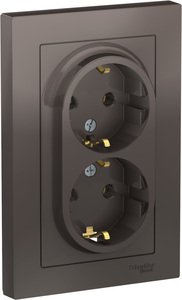 Фото Schneider Electric AtlasDesign ATN000624 Розетка двойная с заземляющим контактом (16 А, в сборе, скрытая установка, мокко)