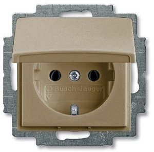 Фото ABB Basic55 2CKA002018A1498 Розетка с заземляющим контактом (16 А, крышка, под рамку, скрытая установка, альпийский шампань)
