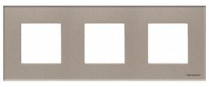Фото ABB Zenit 2CLA227300N3901 Рамка 3-постовая (2+2+2 модуля, стекло «брызги шампанского»)