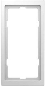 Фото Schneider Electric Merten D-Life MTN4025-6535 Рамка 2-постовая розетки для бритья (универсальная, белый лотос)