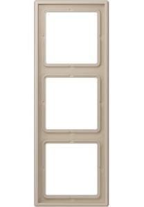 Фото Jung Le Corbusier LC98332142 Рамка 3-постовая (универсальная, ombre naturelle claire)