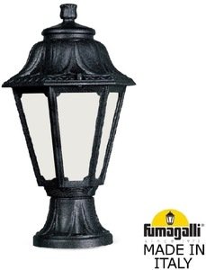 Фото Fumagalli Mikrolot/Anna E22.110.000.AYF1R Светильник наземный на низкой ножке 385 мм (корпус черный, плафон опал)