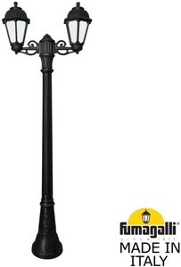 Фото Fumagalli Artu Bisso/Saba 2L K22.158.S20.AYF1R Светильник садовый с 2 фонарями 1860 мм (корпус черный, плафон опал)